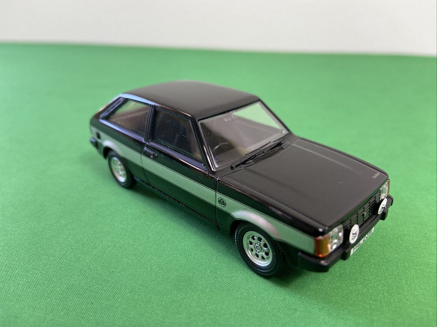 Vanguard VAII302 Talbot Sunbeam Lotus Embassy Black In Excellent Condition