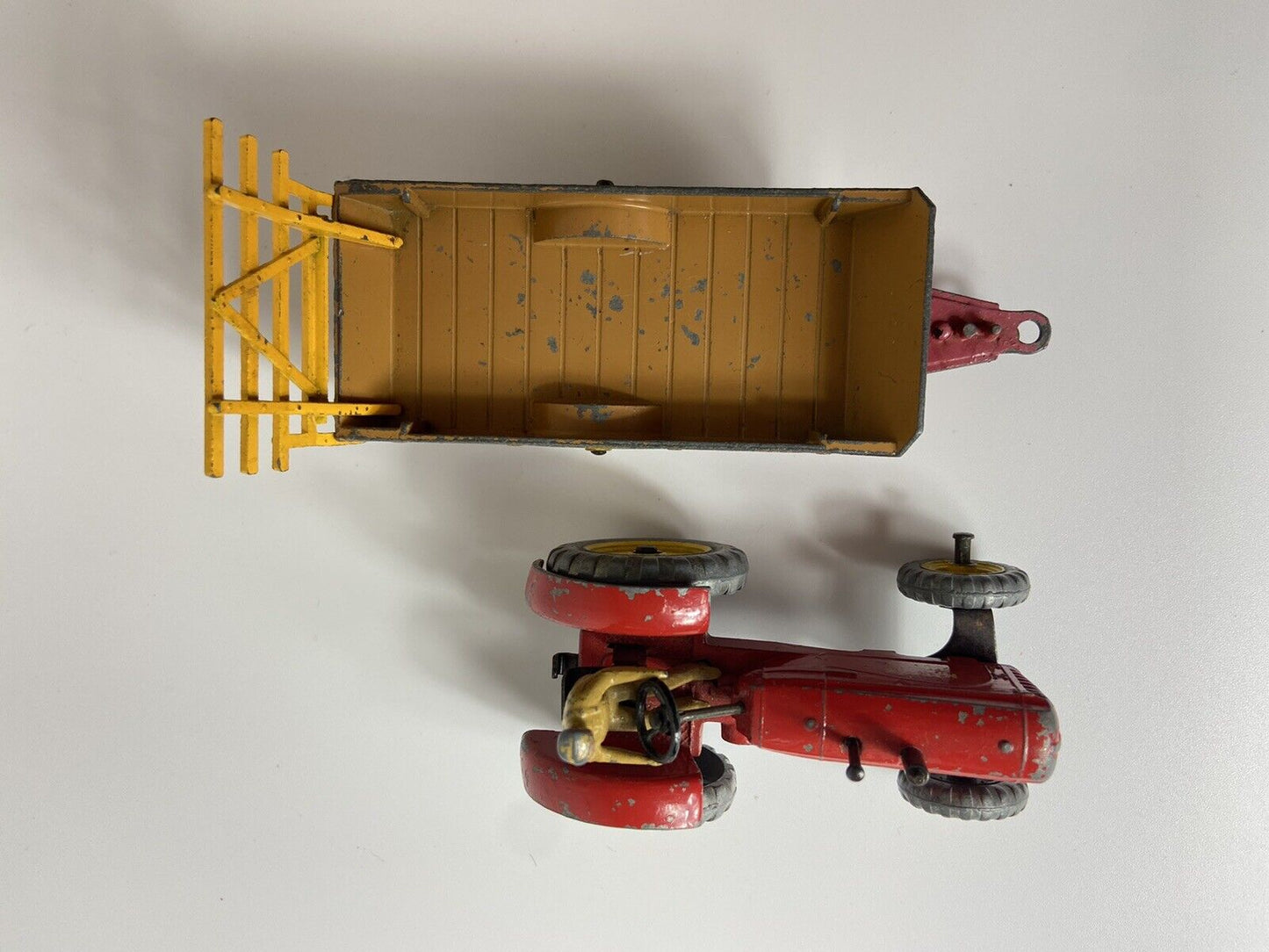 DINKY 300 TRACTOR & 320 HALESOWEN FARM TRAILER