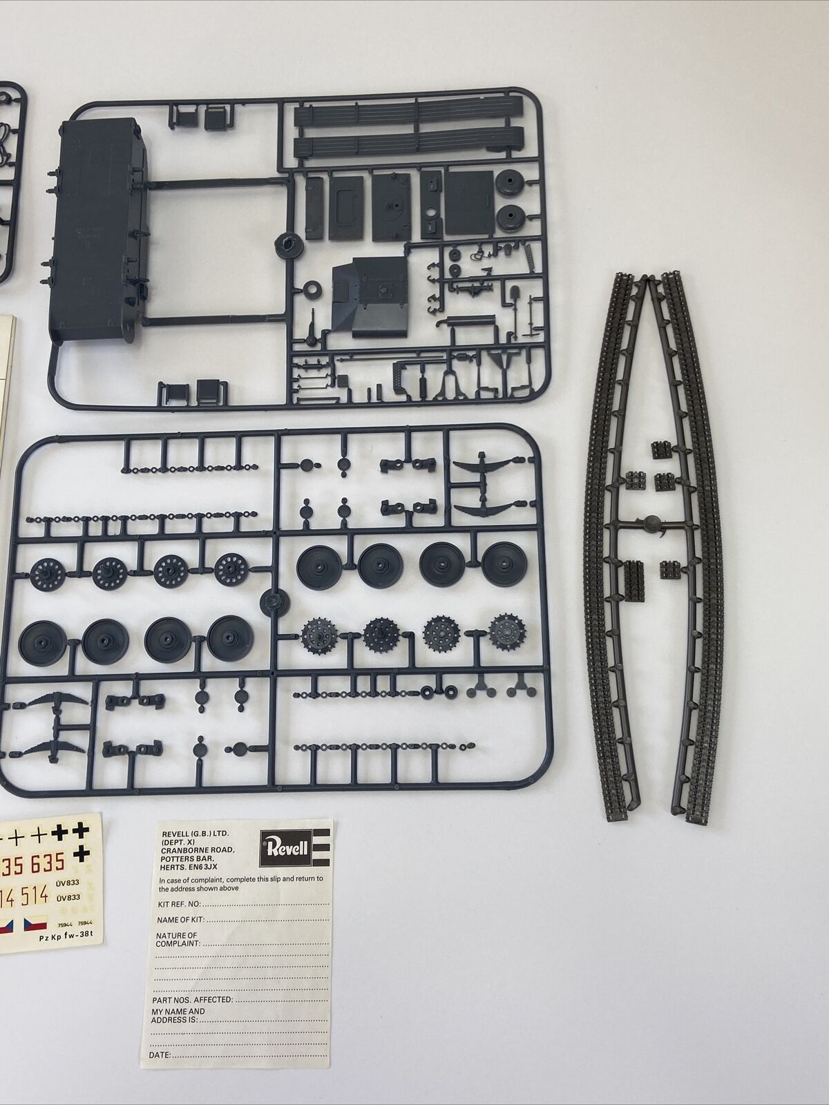 Revell Italaerei PzKpfw 38(t) Deutscher Panzer Arbeitsfahrwerk Maßstab 1/35
