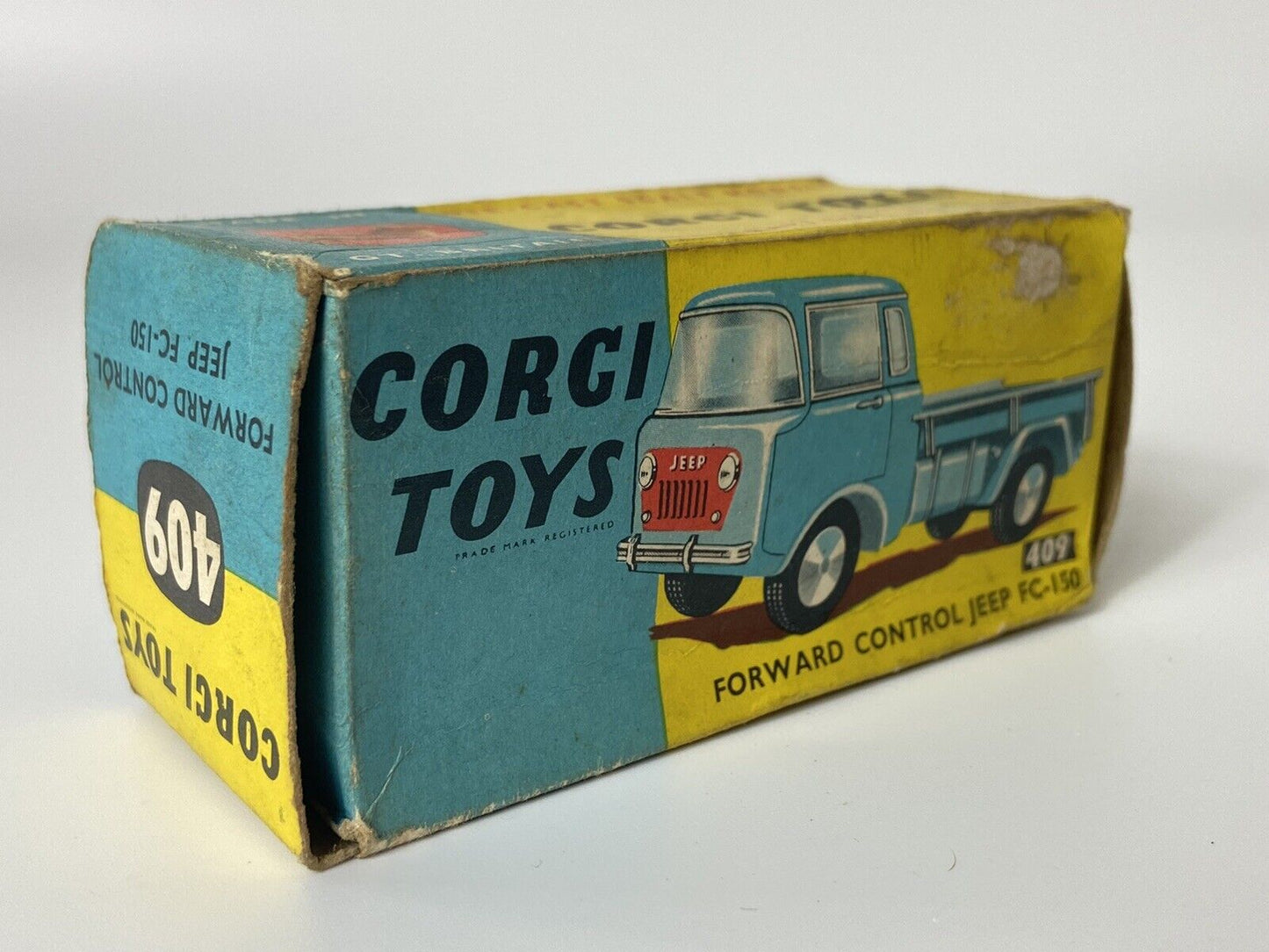 CORGI 409 FORWARD JEEP FC150 WITH BOX