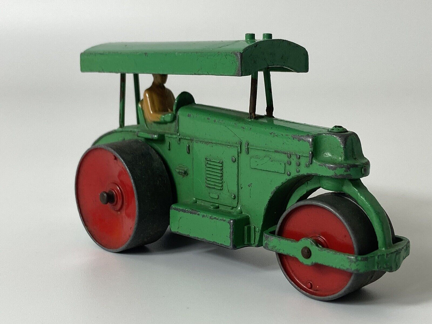 DINKY TOYS 251 AVELING BARFORD DIESEL ROAD ROLLER