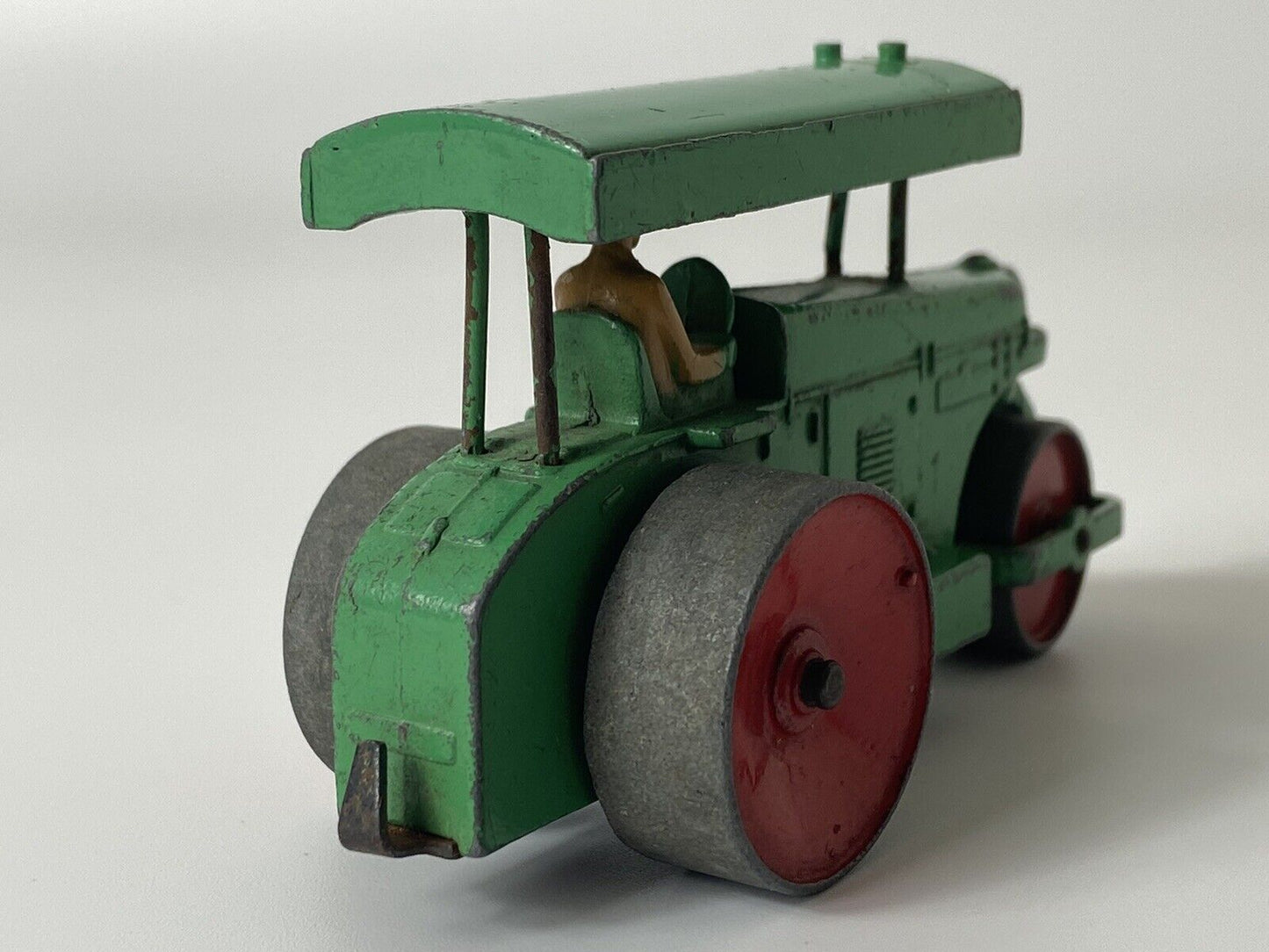 DINKY TOYS 251 AVELING BARFORD DIESEL ROAD ROLLER