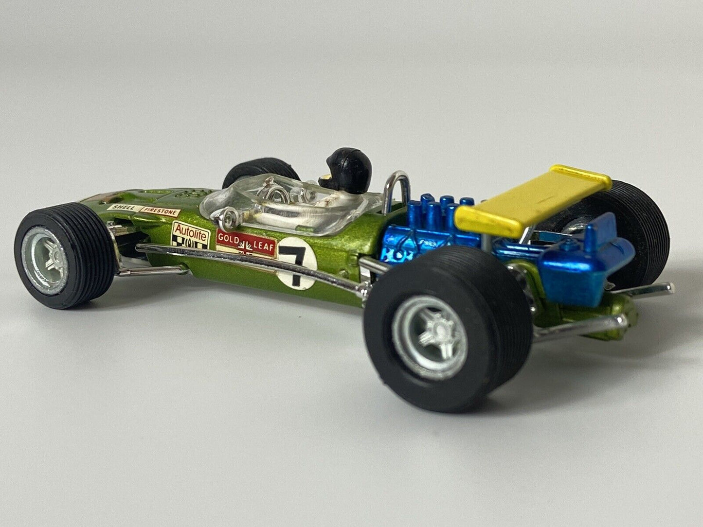 DINKY TOYS 225 LOTUS F1 RACING CAR IN BUBBLE BOX