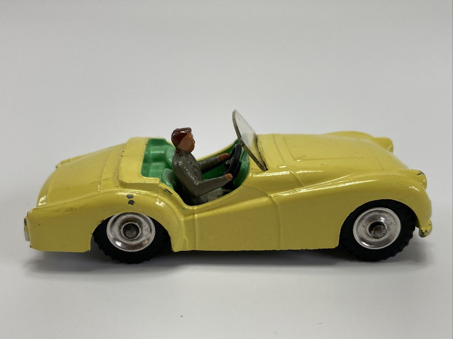 Dinky Toys 105 Triumph TR2 Sports Car Lemon Body With Box - RARE