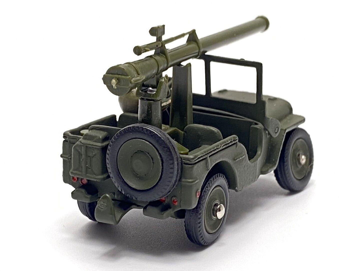 FRENCH DINKY 829 JEEP AVEC CANON DE 106 S.R. WITH ORIGINAL BOX
