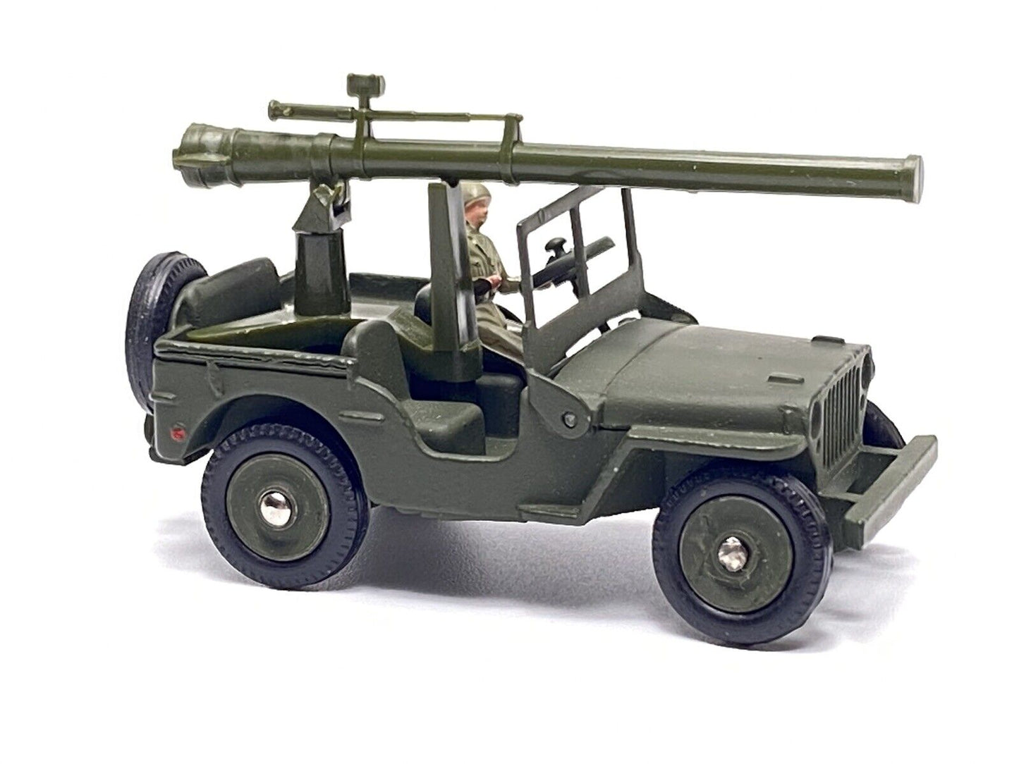 FRENCH DINKY 829 JEEP AVEC CANON DE 106 S.R. WITH ORIGINAL BOX