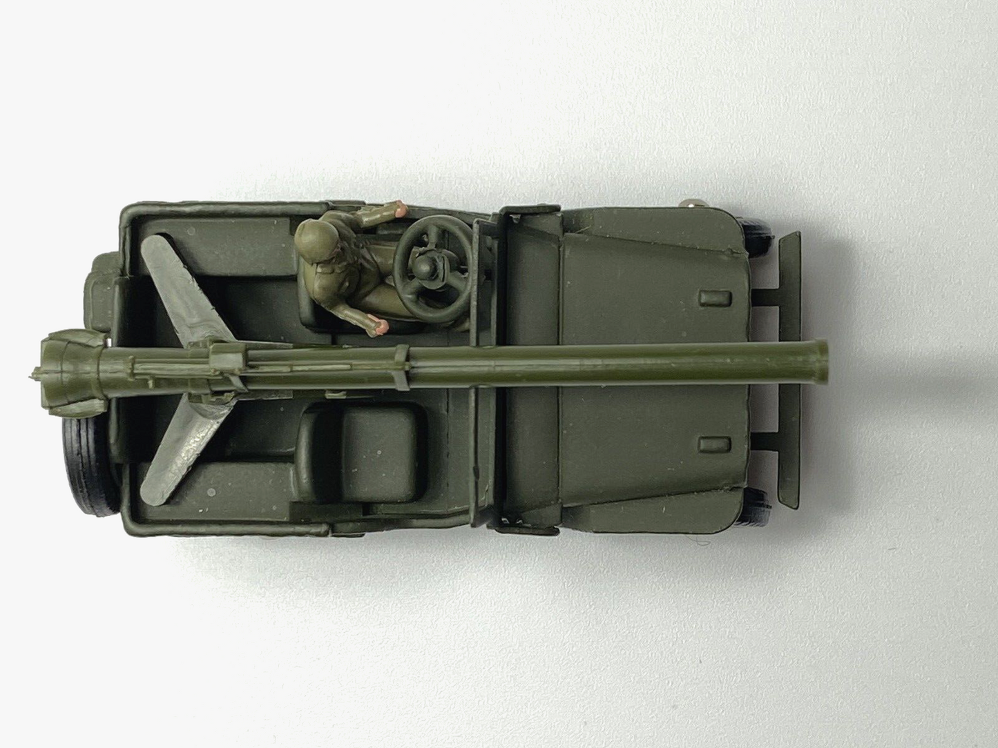 FRENCH DINKY 829 JEEP AVEC CANON DE 106 S.R. WITH ORIGINAL BOX
