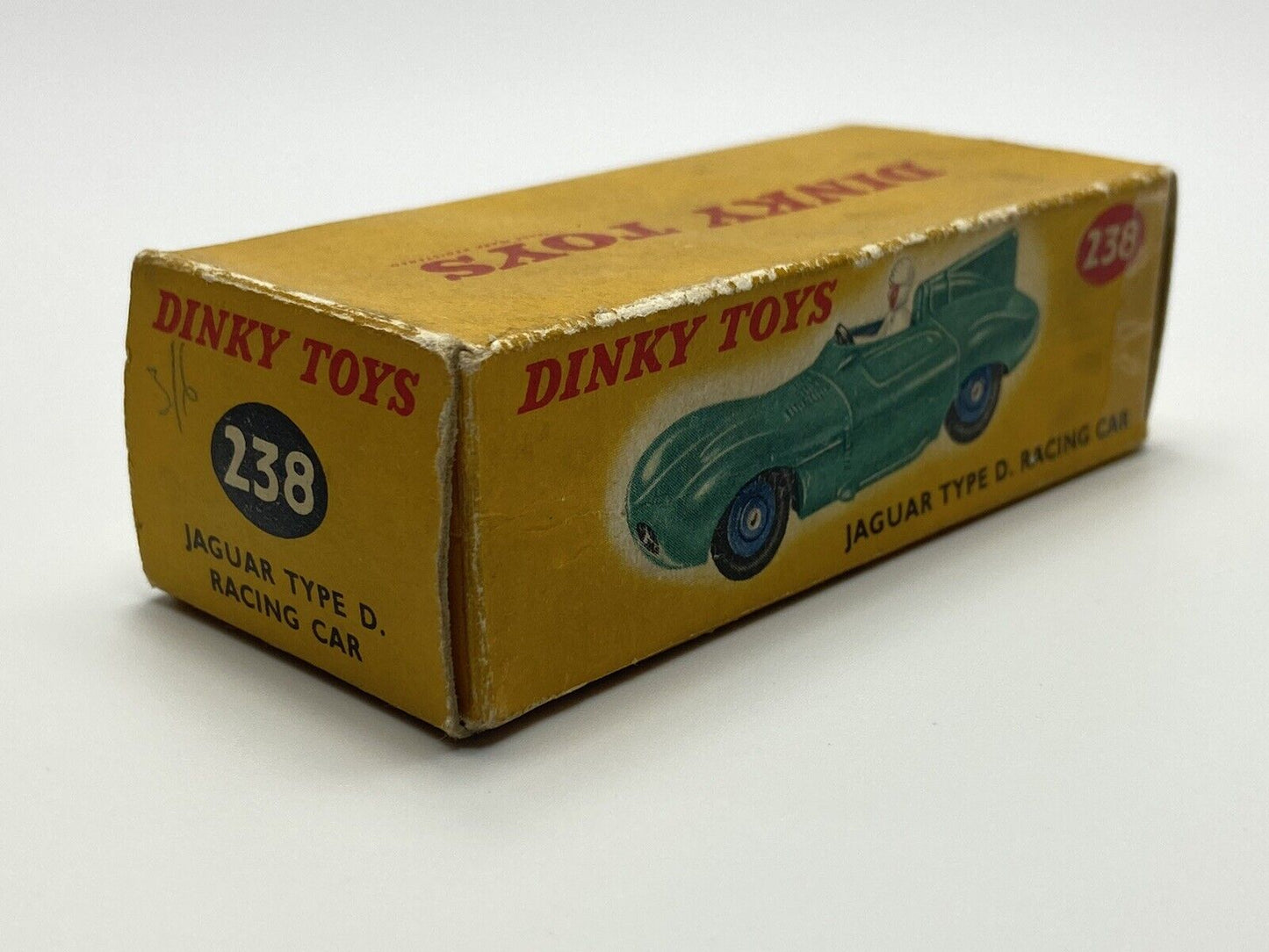 DINKY 238 JAGUAR D TYPE TURQUOISE WITH YELLOW DRIVER/ BLUE HUBS WITH BOX