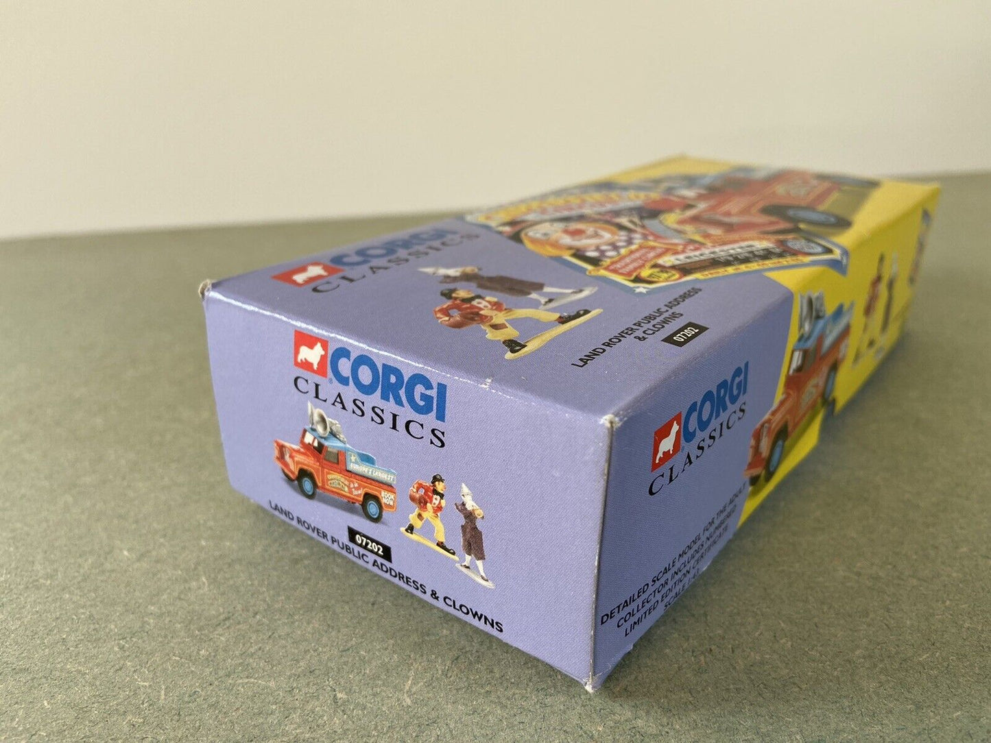 Corgi 07202 Land Rover & Clowns With Box - Mint