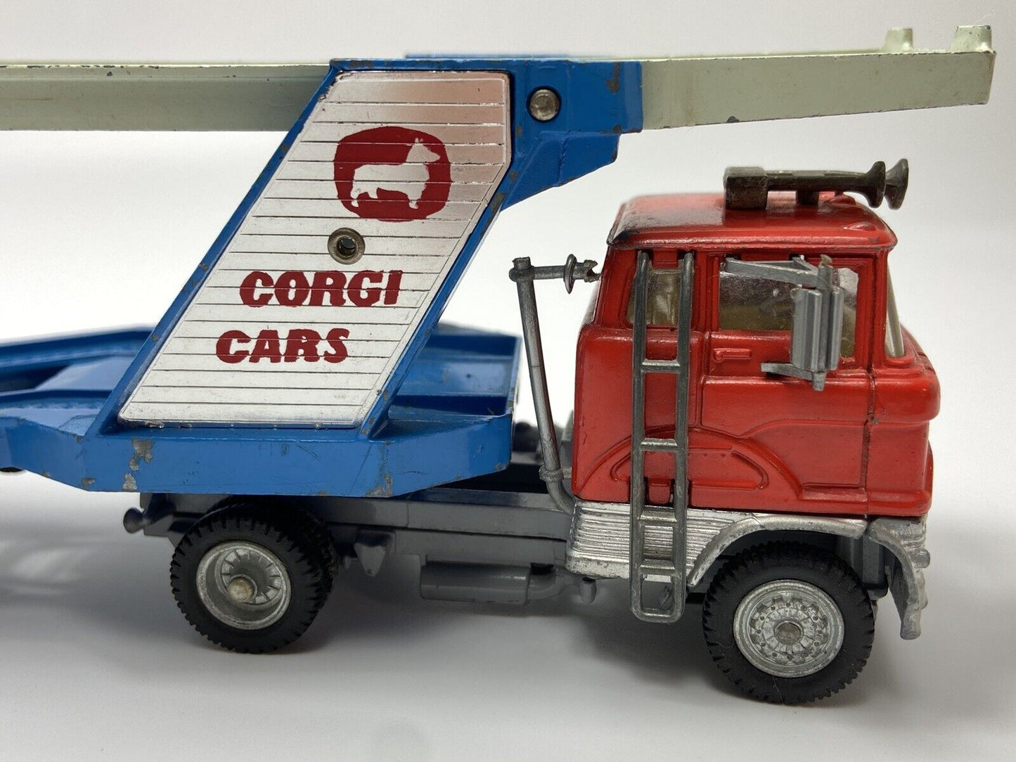 CORGI 1138 TILT CAB CARRIMORE CAR TRANSPORTER MARK IV