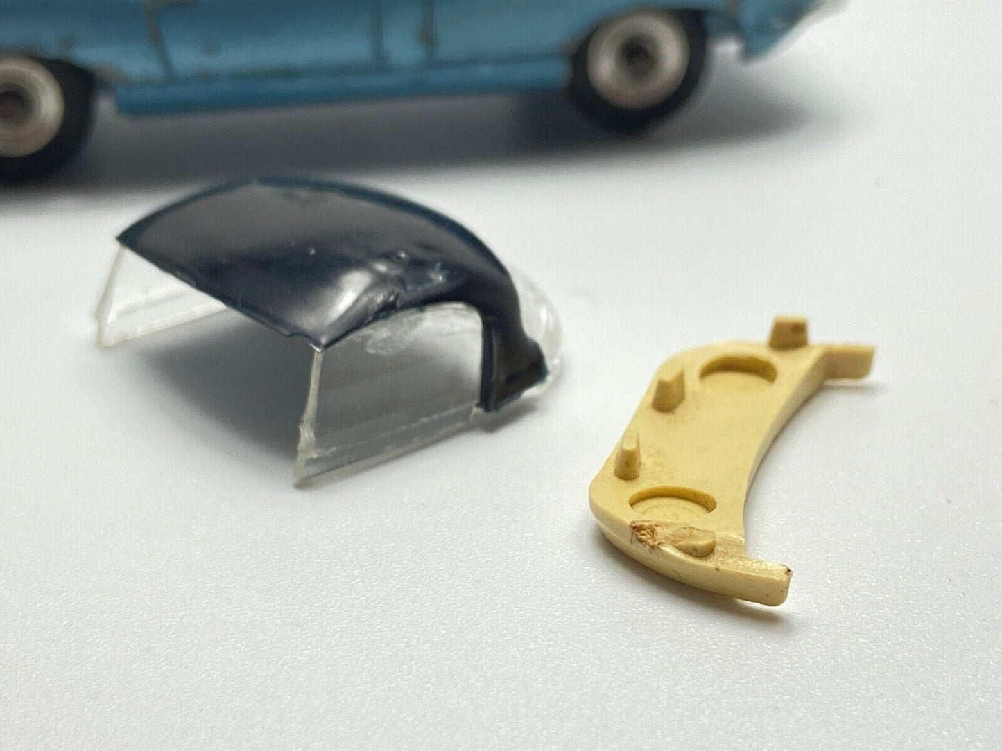 DINKY 120 JAGUAR TYPE E BLUE BODY - EXPORT ISSUE/RARE