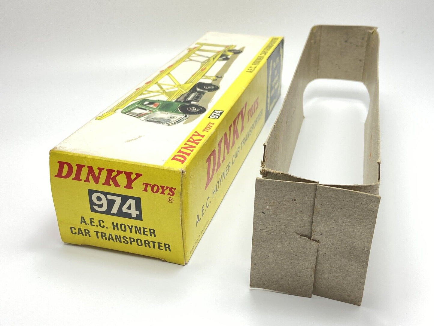 DINKY 974 AEC HOYNOR CAR TRANSPORTER WITH BOX/INNER CARDBOARD SECTION