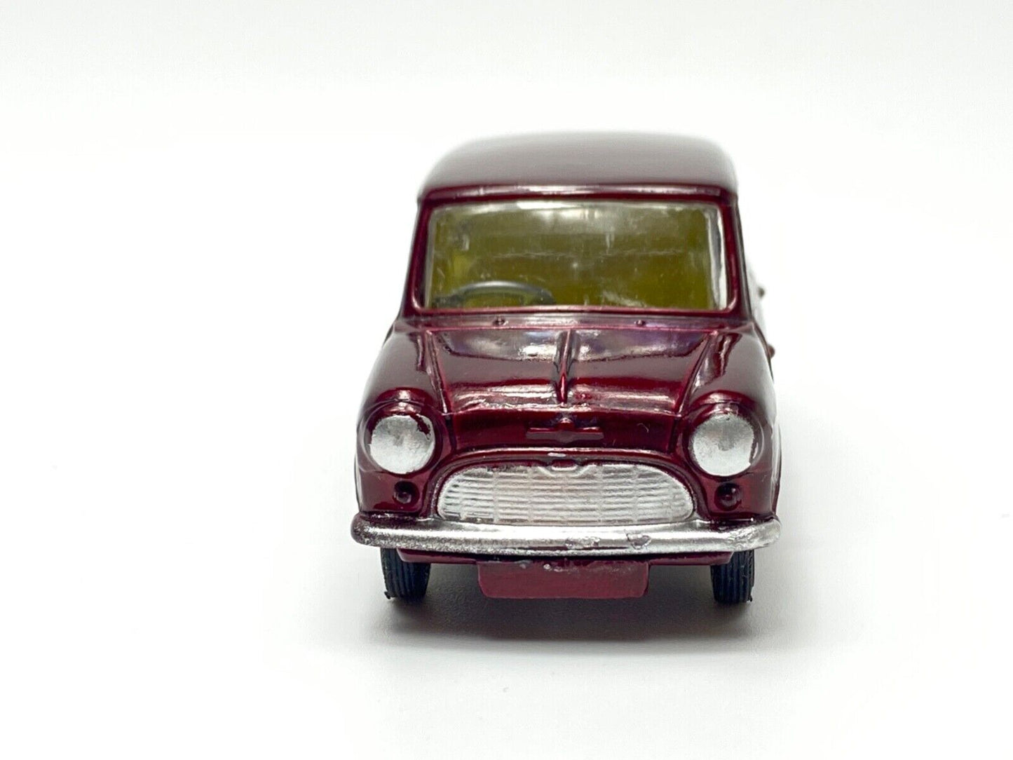 CORGI 226 MORRIS MINI MINOR - METALLIC MAROON WITH NR MINT WITH EXC ORIGINAL BOX