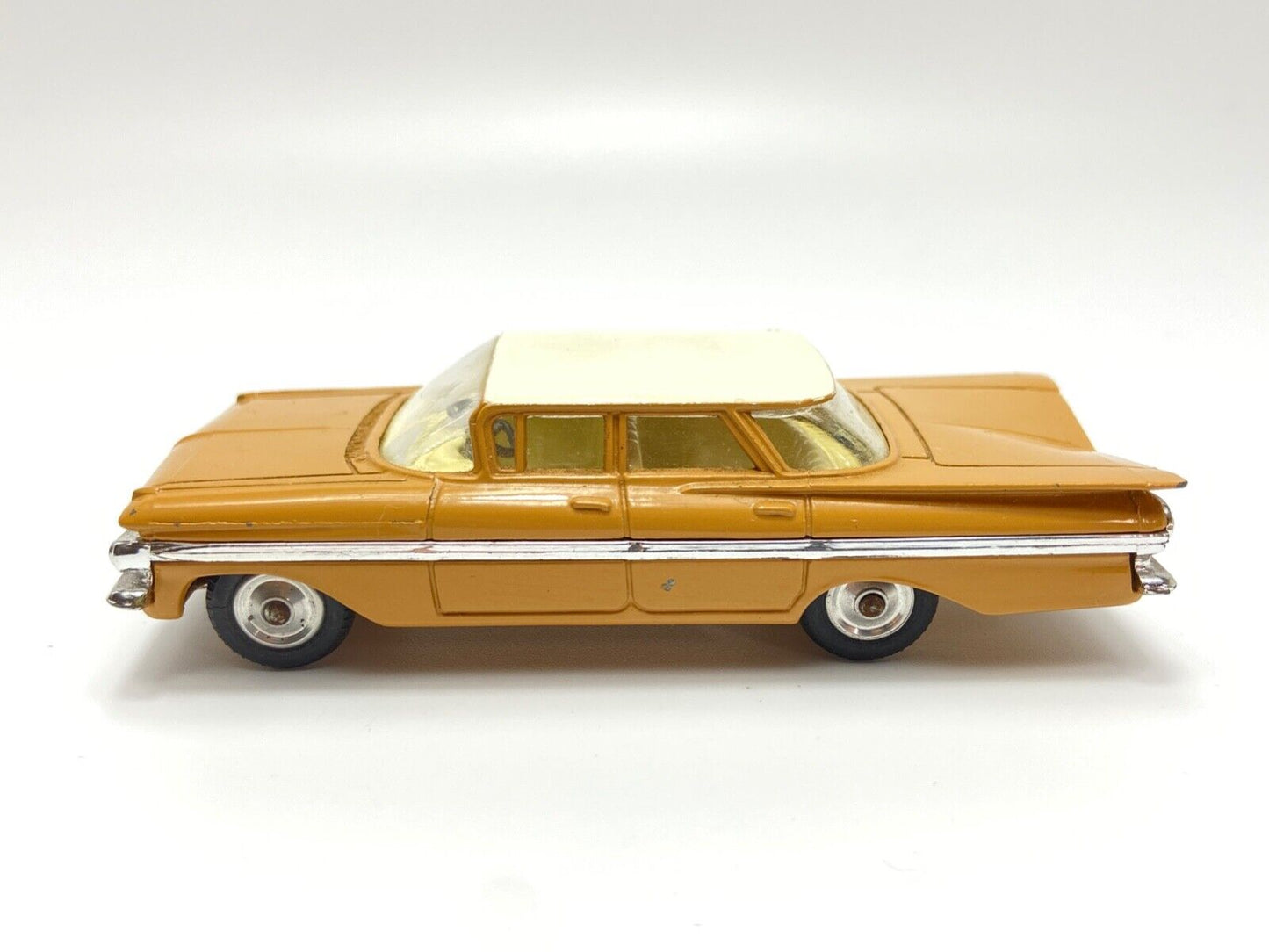CORGI 248 CHEVROLET IMPALA - TAN BODY, LIGHT CREAM ROOF WITH ORIGINAL BOX