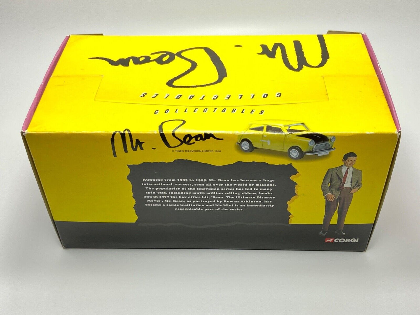 CORGI 61211 MR BEAN COLLECTABLES SERIES RETAILERS COUNTER TRADE PACK OF 12