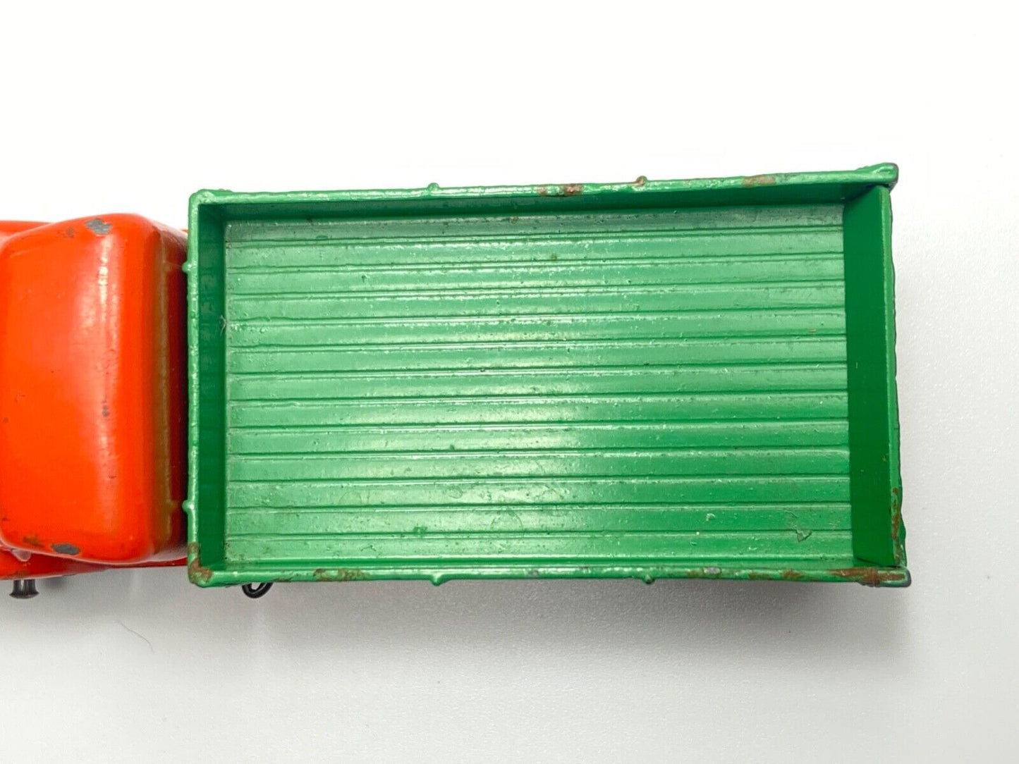 DINKY TOYS 30M/414 DODGE DUMP TRUCK IN GOOD CONDITION