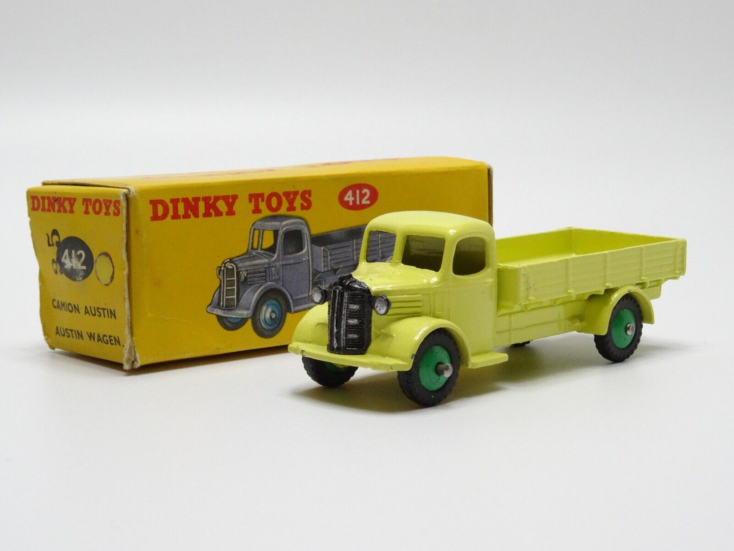 DINKY 412 AUSTIN WAGON IN EXC/NR MINT WITH GOOD BOX - RARE COLOUR