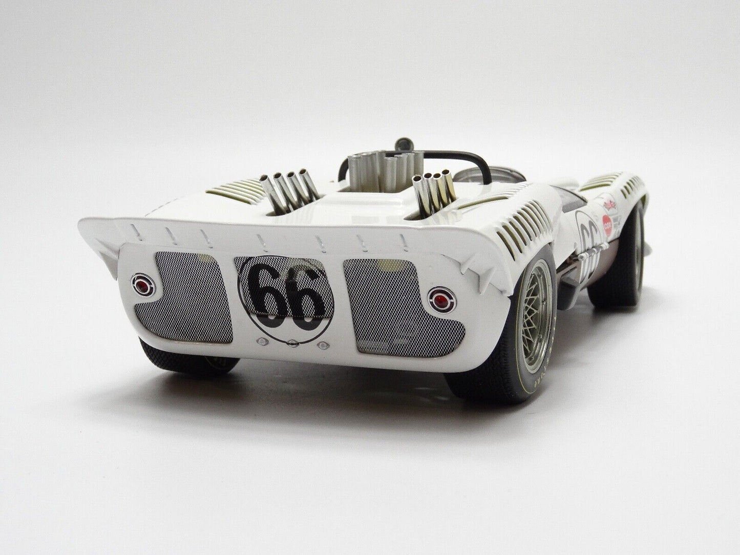 Autoart Millennium 1/18th scale 86596 Chaparral 2 Sport Pacer