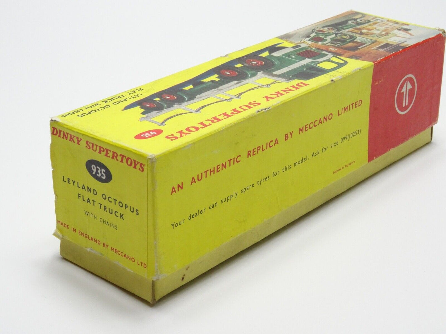 DINKY 935 LEYLAND OCTOPUS ORIGINAL FLAT TRUCK with ORIGINAL BOX - VERY RARE
