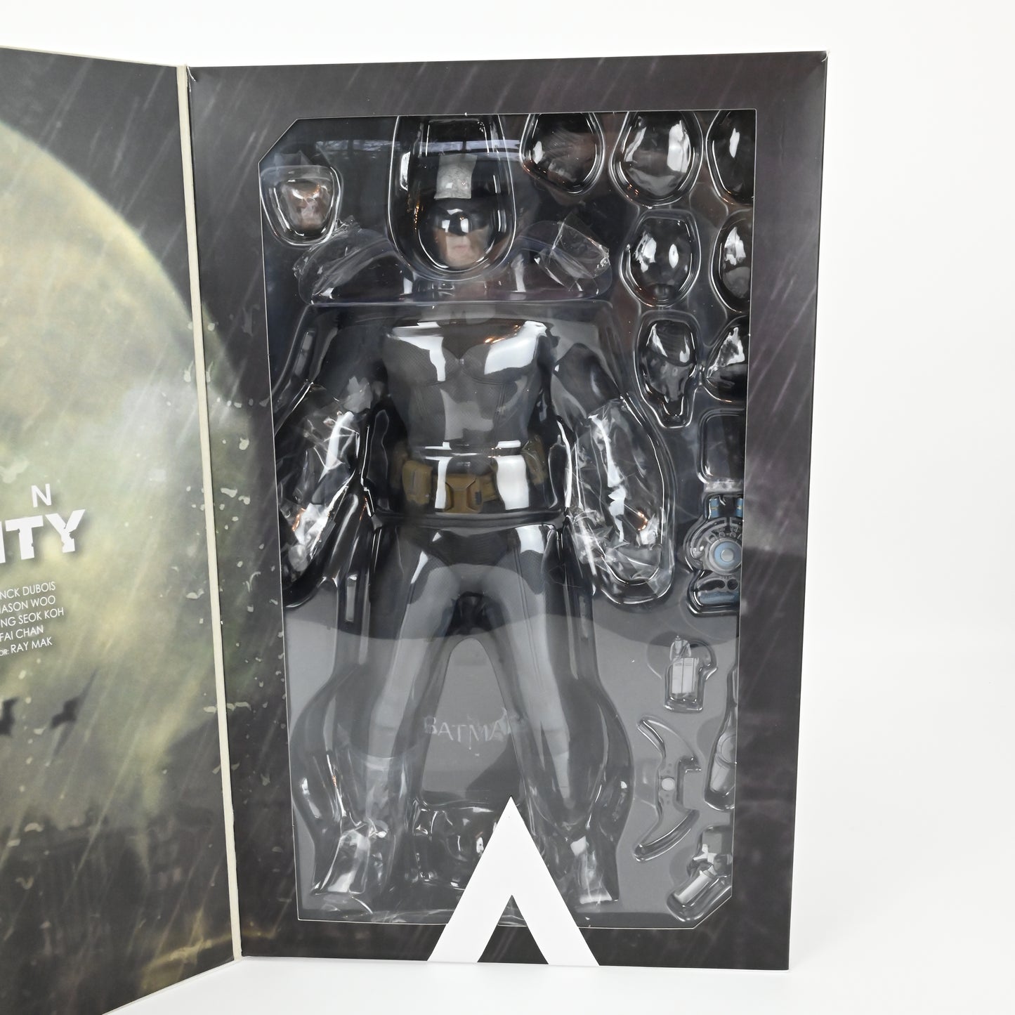 HOT TOYS DC BATMAN ARKHAM CITY BATMAN VGM018 12"