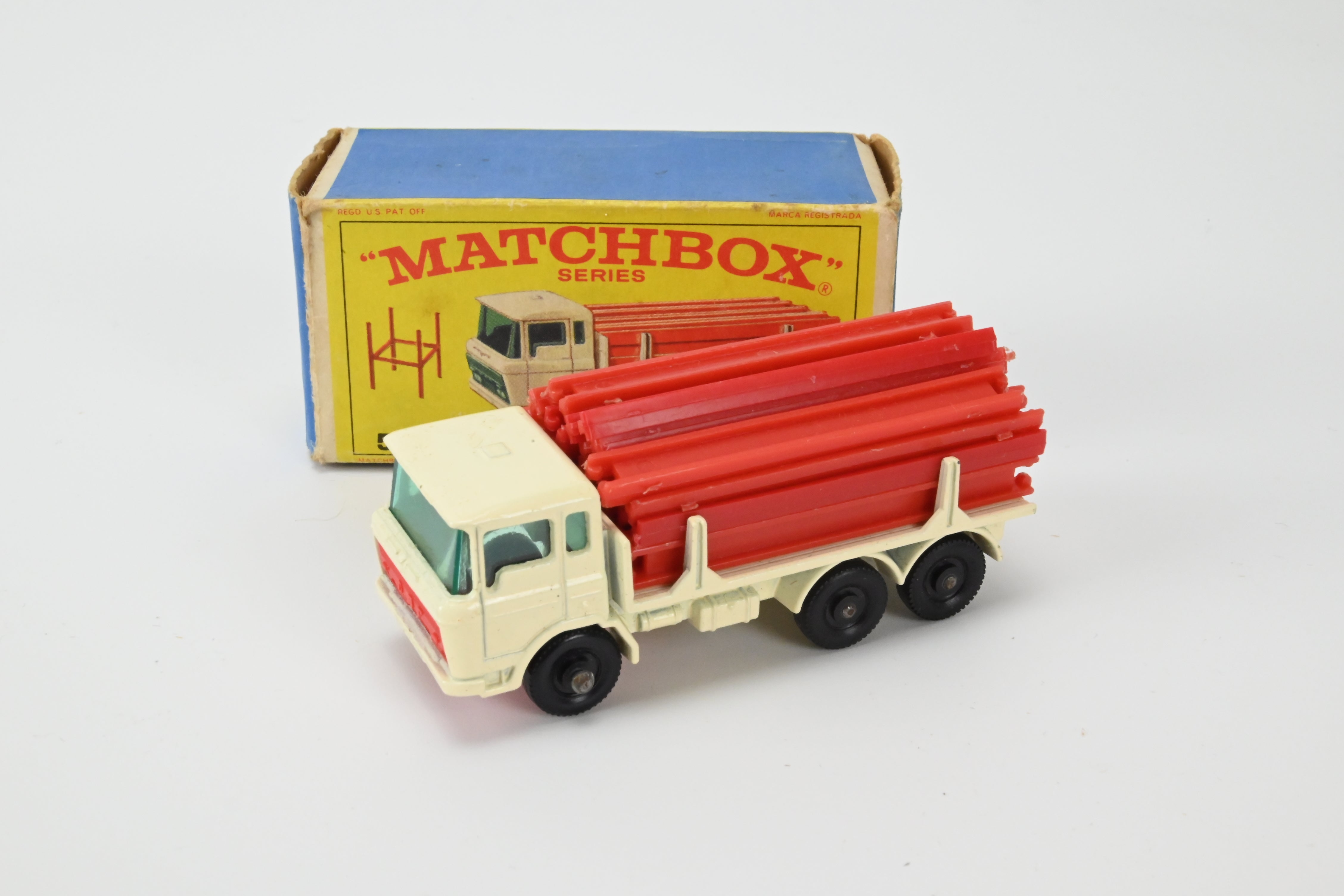 Matchbox No.58 D.A.F Girder Truck with Box – LoftVintageToys