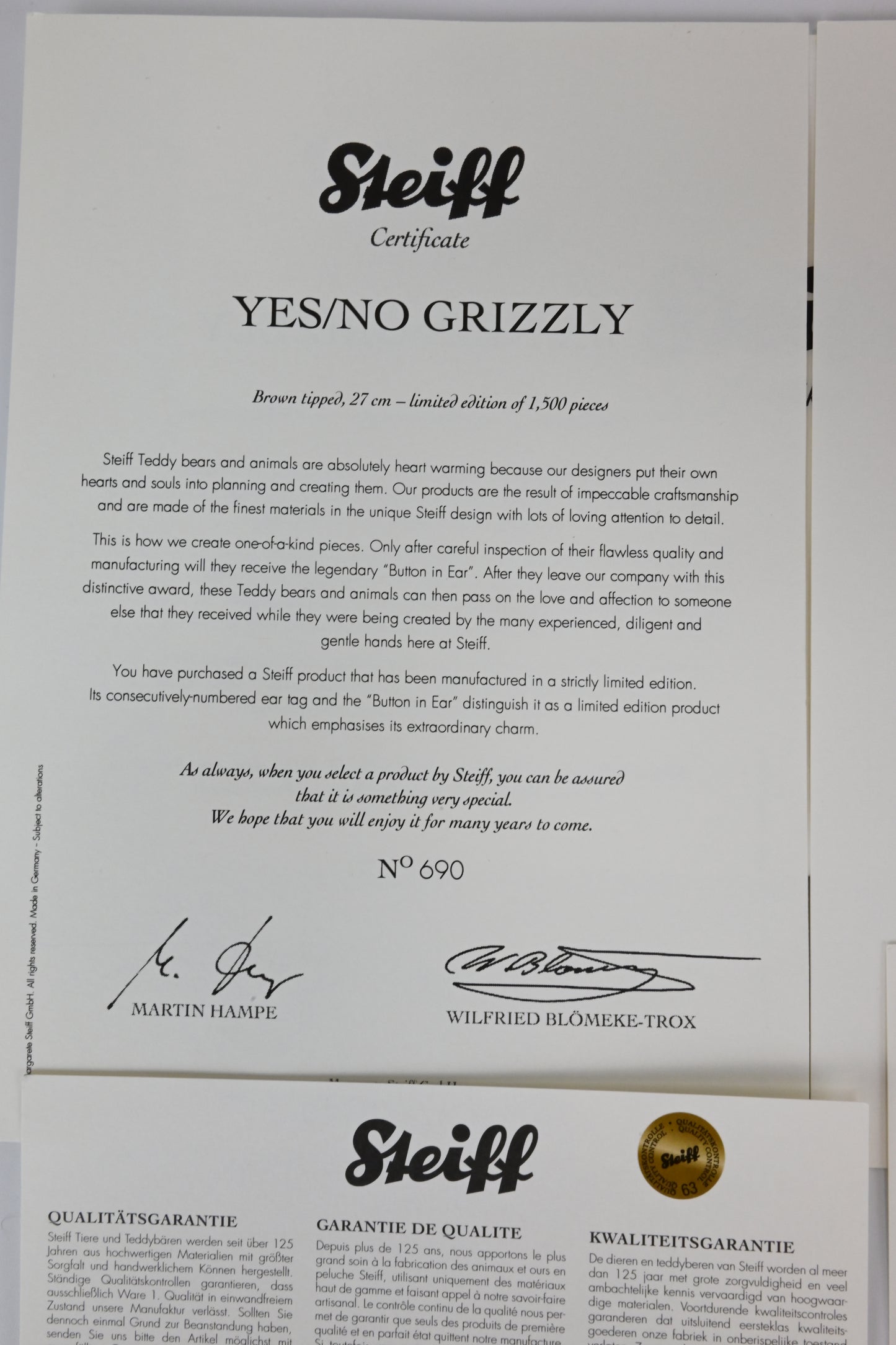 Steiff Yes/No Grizzly Bear - 663925 with Box/COA
