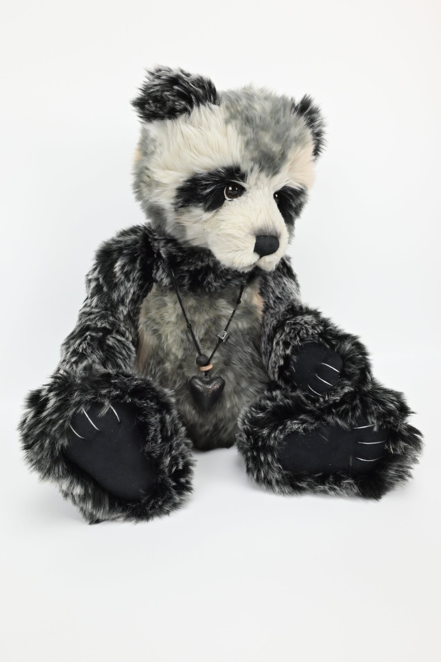 Charlie Bears Larry Panda Bear - CB 124954