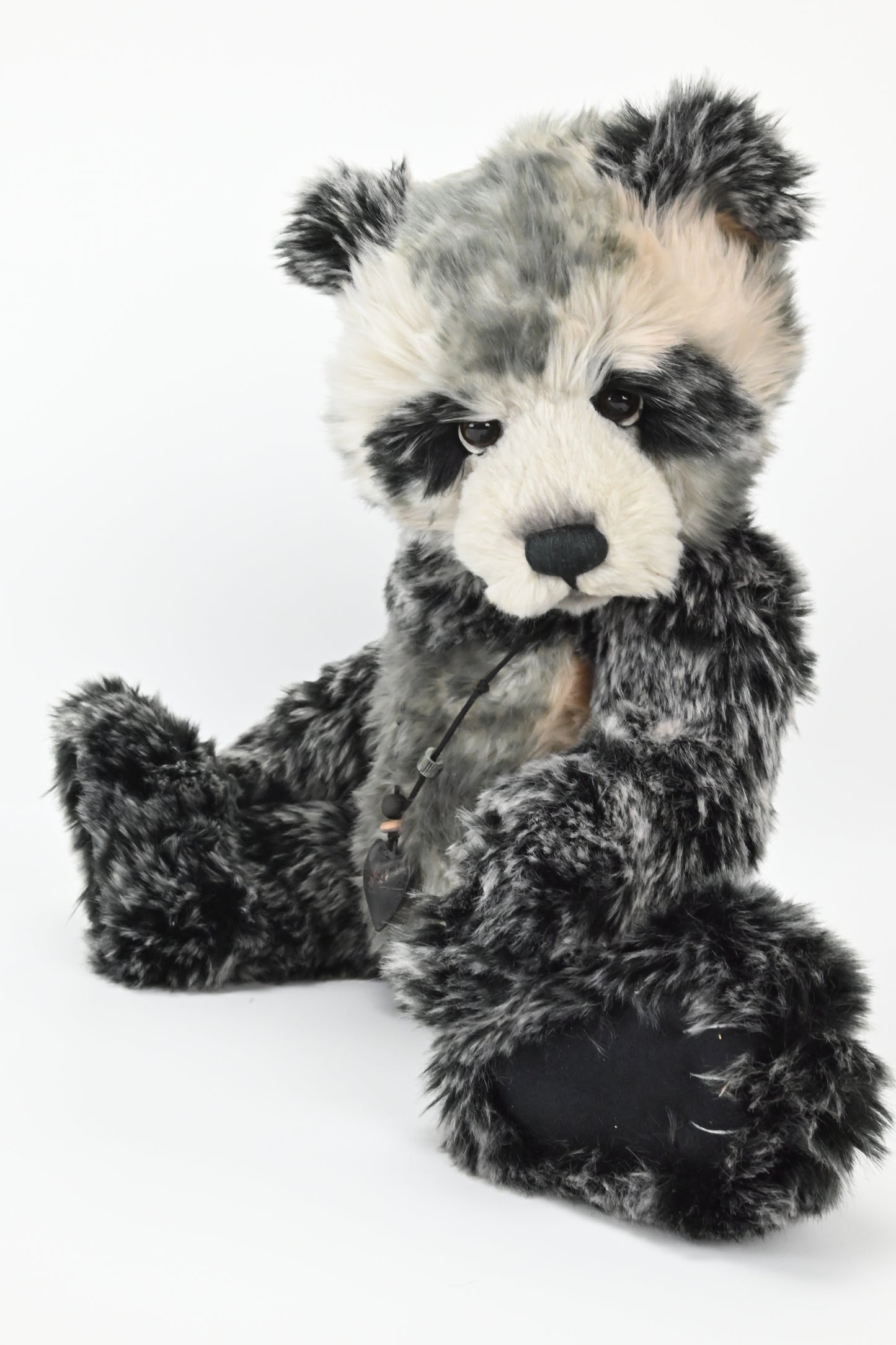 Charlie Bears Larry Panda Bear - CB 124954