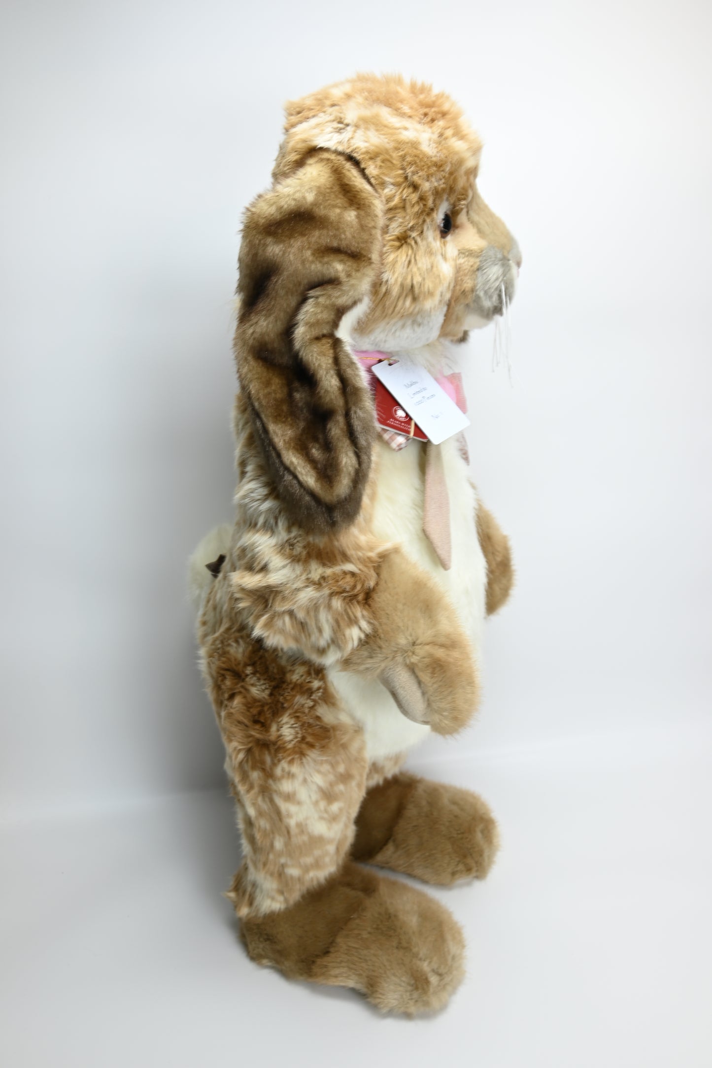 Charlie Bears Malibu Bunny - CB191882 Limited Edition No 1 of 1000