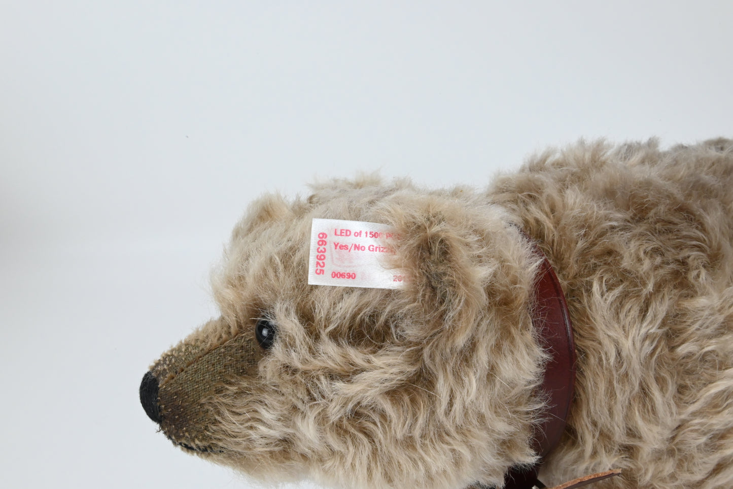 Steiff Yes/No Grizzly Bear - 663925 with Box/COA