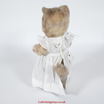 R John Wright Limited Edition Beatrix Potter Mittens Kitten 409/500