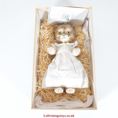 R John Wright Limited Edition Beatrix Potter Mittens Kitten 409/500