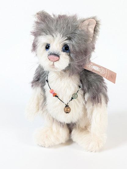 Charlie Bears Biggles Cat Minimo Collection with Tags & Bag