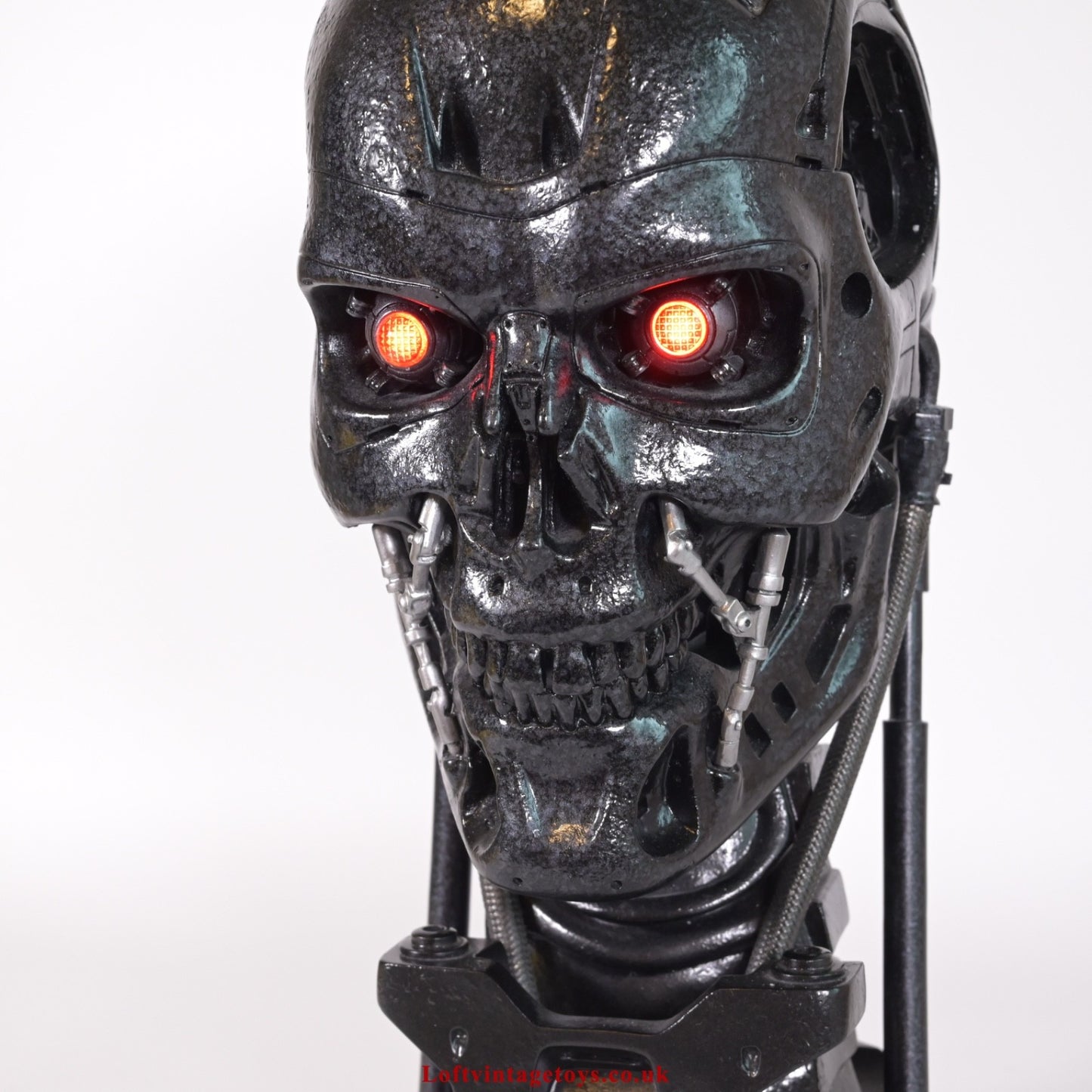 Sideshow 1:1 Scale Terminator Salvation T-700 Endoskull With Led Eyes