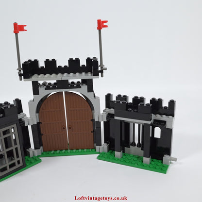 6059 LEGO Black Knights Knight's Stronghold - Near Complete