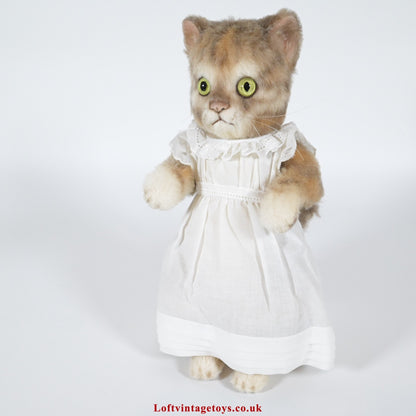 R John Wright Limited Edition Beatrix Potter Mittens Kitten 409/500