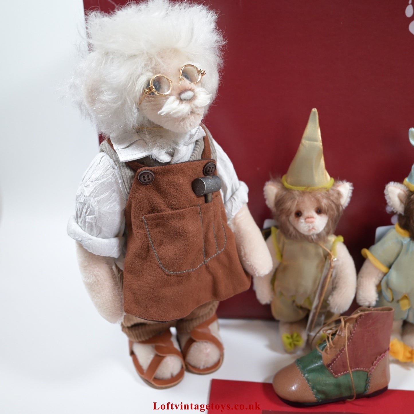 Charlie Bears Isabelle Collection Elves and the Shoemaker, Ltd Ed of 175