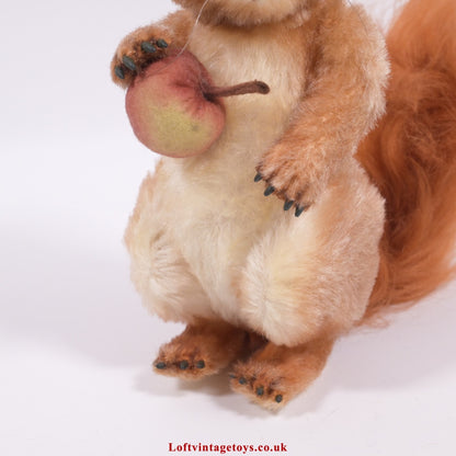 R John Wright  Beatrix Potter Squirrel Nutkin, Ltd Edition Of 1500