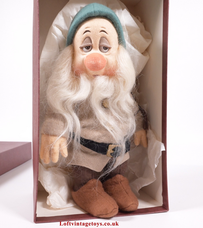R. John Wright Snow White & The Seven Dwarf, Ltd Edition Set