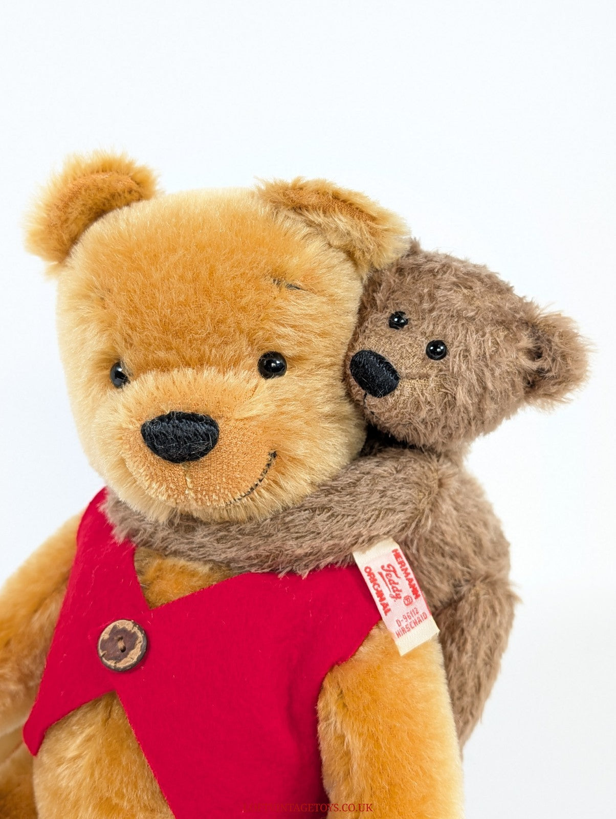 Hermann Teddy Winnie the Pooh Teddy Bear, Disney Epcot 2005, Ltd Ed of 100