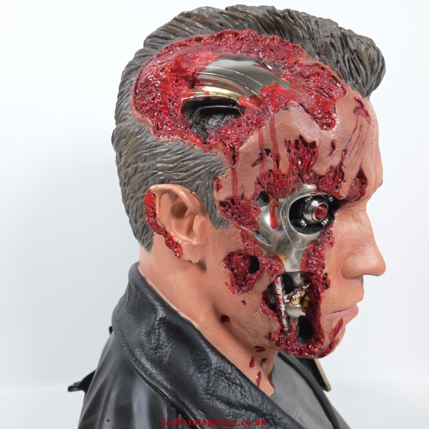 Terminator 2 Judgement Day:  Sideshow Collectibles T-800 Life Size Bust