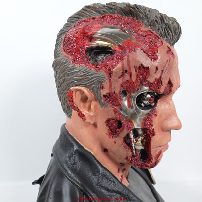 Terminator 2 Judgement Day:  Sideshow Collectibles T-800 Life Size Bust