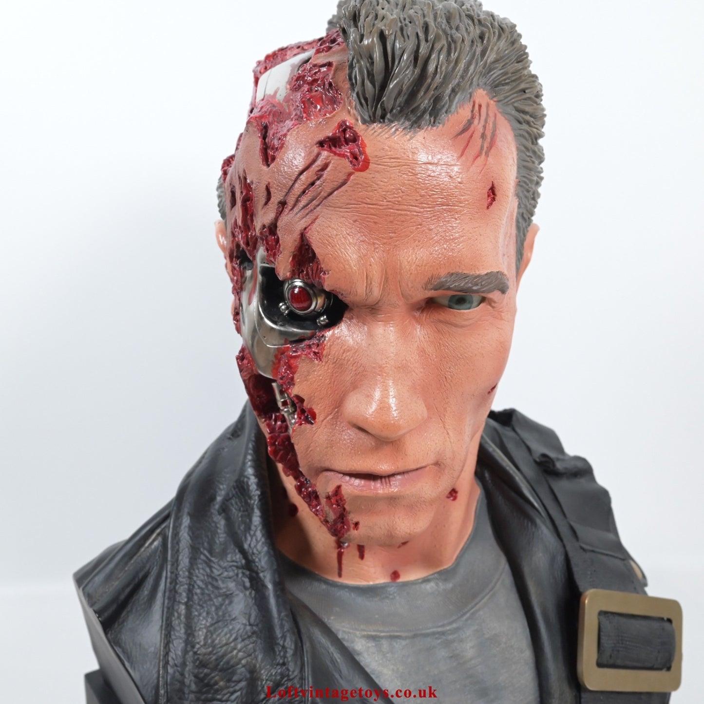 Terminator 2 Judgement Day:  Sideshow Collectibles T-800 Life Size Bust