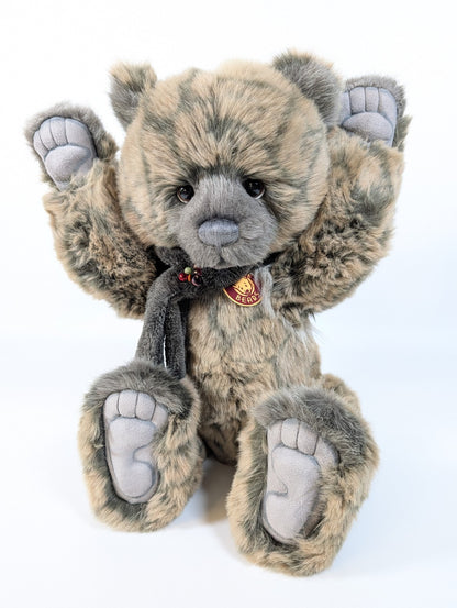 Charlie Bears Ebenezer with tags - CB631487, Retired