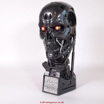 Sideshow 1:1 Scale Terminator Salvation T-700 Endoskull With Led Eyes