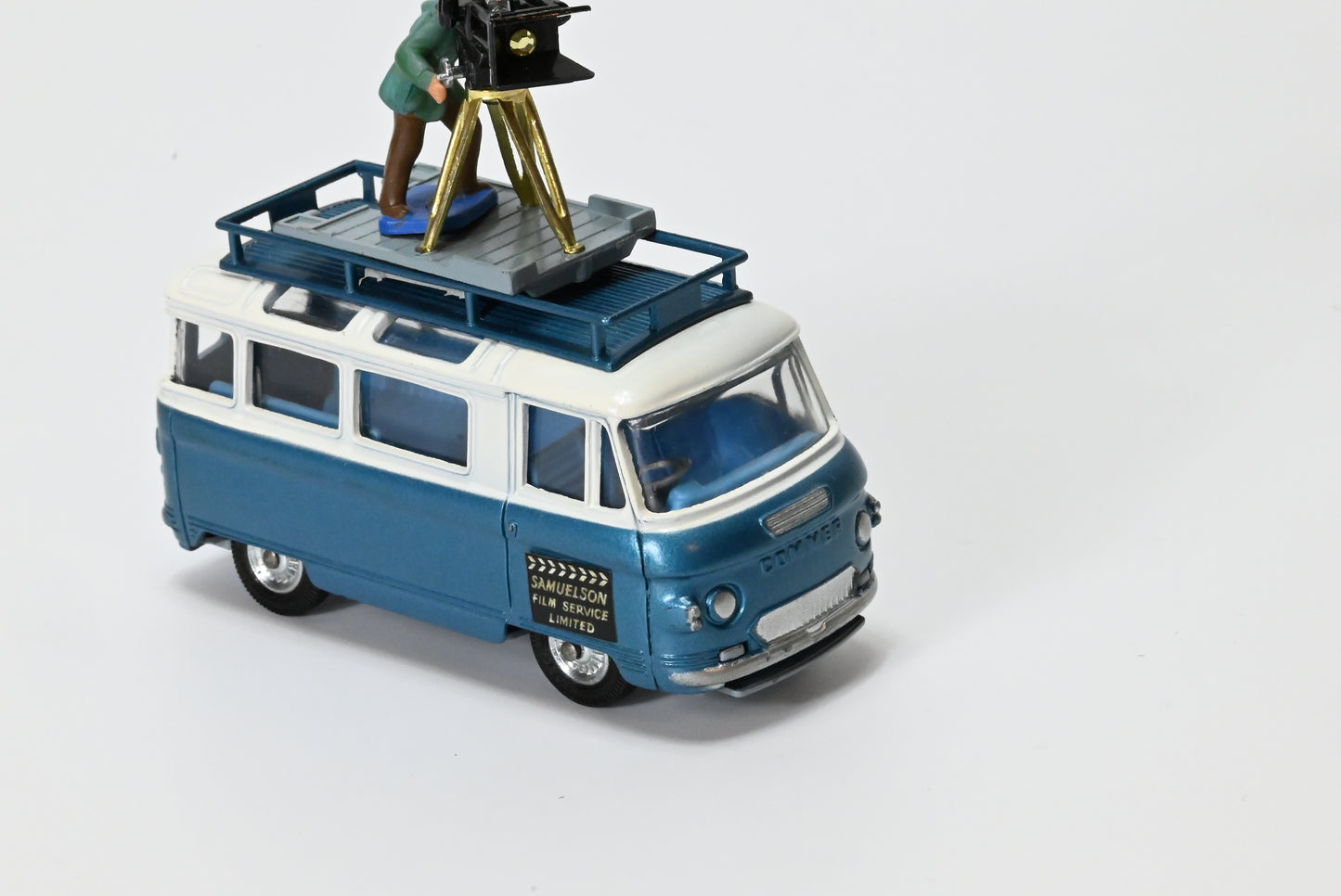 Corgi Toys 479 Commer ''Samuelson'' Camera Van