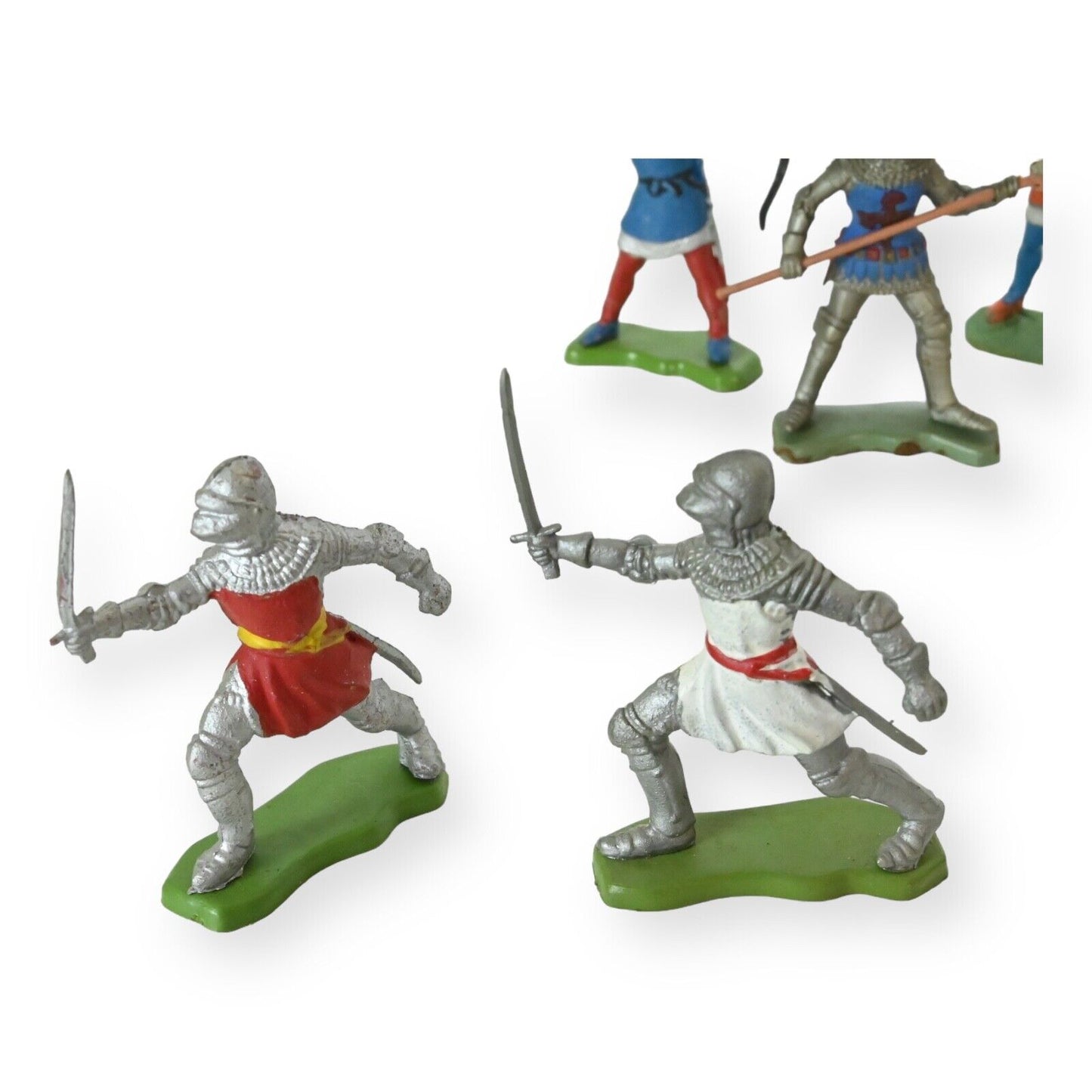 40 Britains Soldiers with Plastic Bases