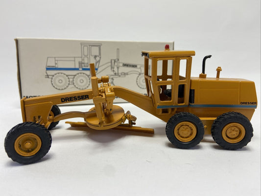 MINIMAC DRESSER A 450E Grader 1:50 #M9 WITH BOX