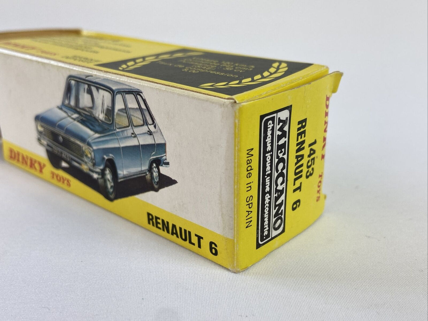 DINKY TOYS 1453  RENAULT 6 - NEAR MINT IN ORIGNAL BOX