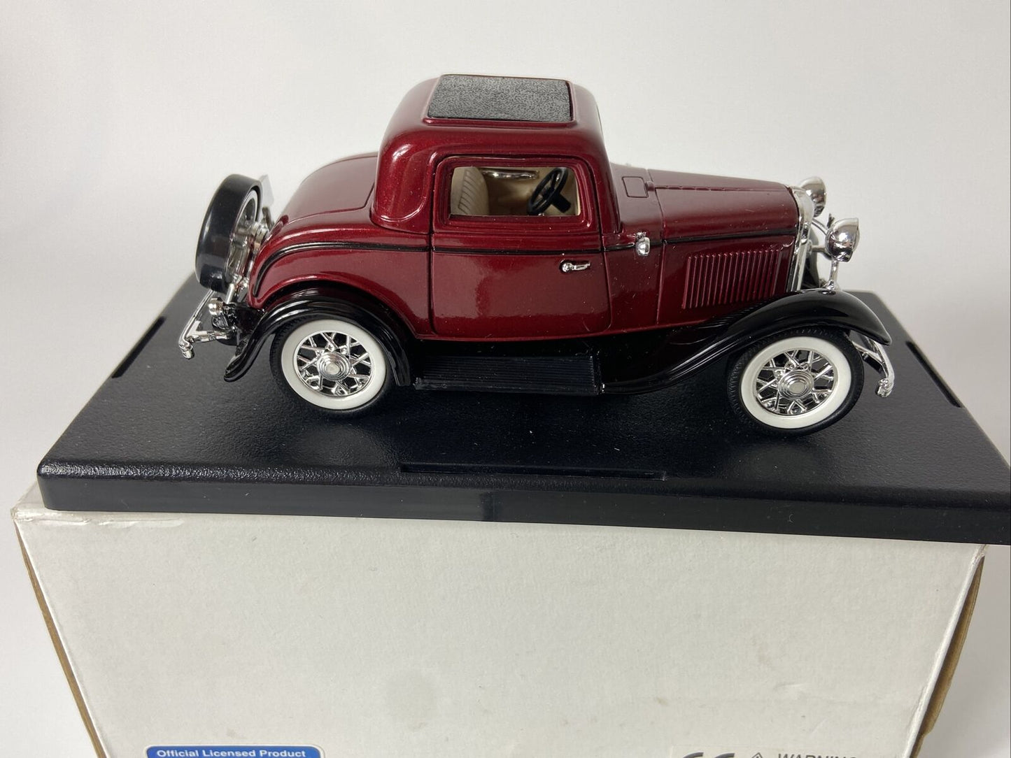 NATIONAL MOTOR MUSEUM COLLECTION OF 3 EARLY FORD CARS 1/32 SCALE - BOXED